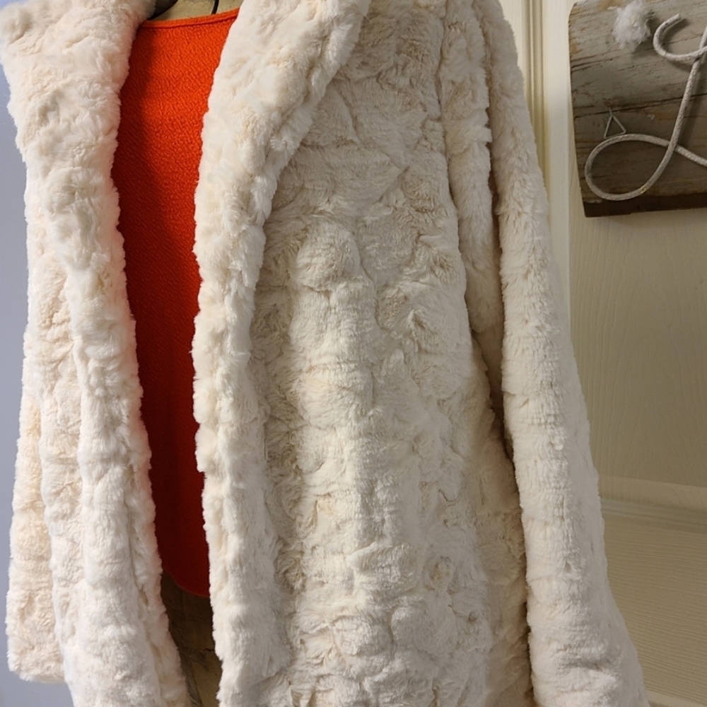 🤍Sage & Sadie Soft Cream Fluffy Faux Fur Fluffy Jacket Coat - Picture 5 of 16
